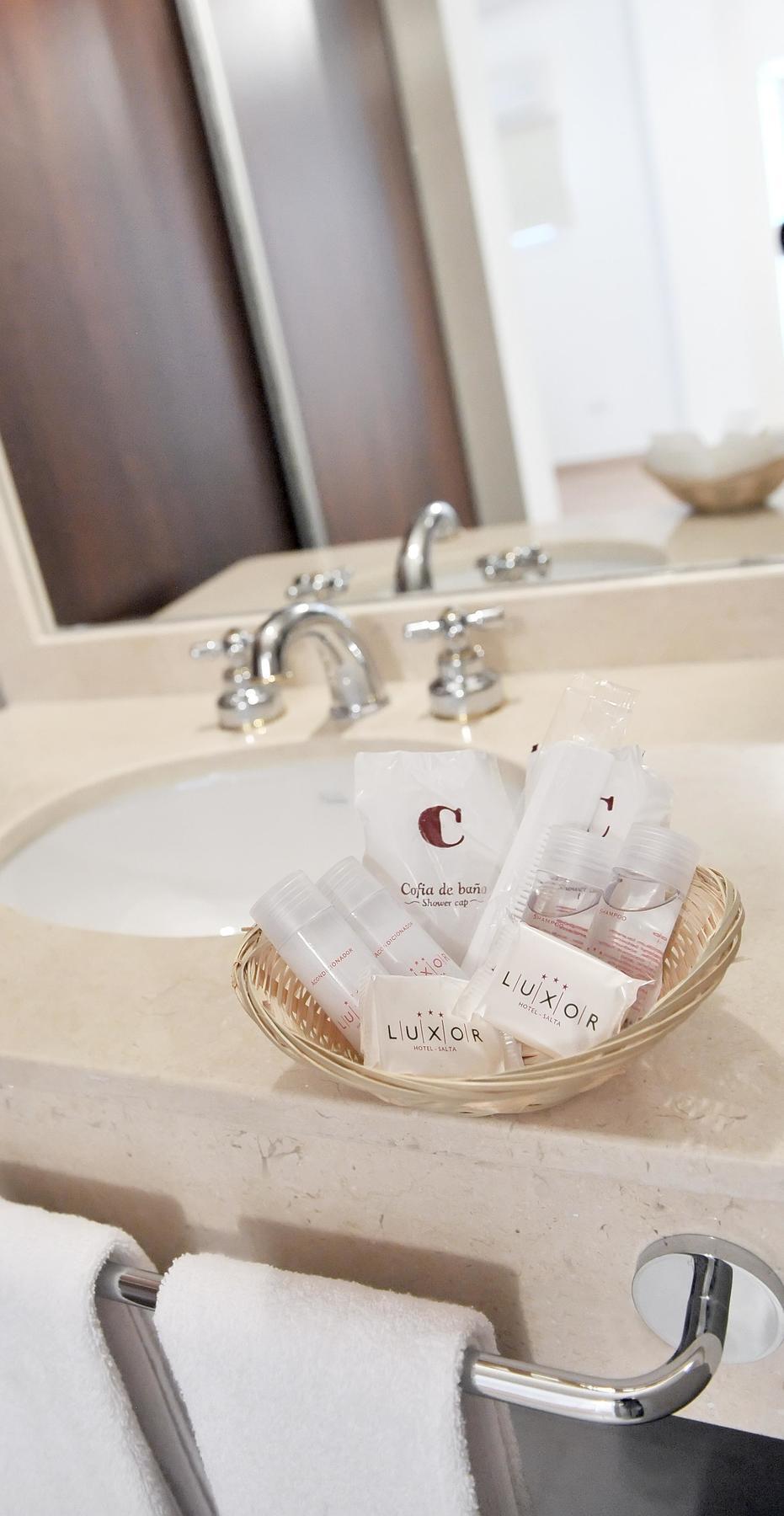 Luxor Hotel & Spa Сальта Экстерьер фото